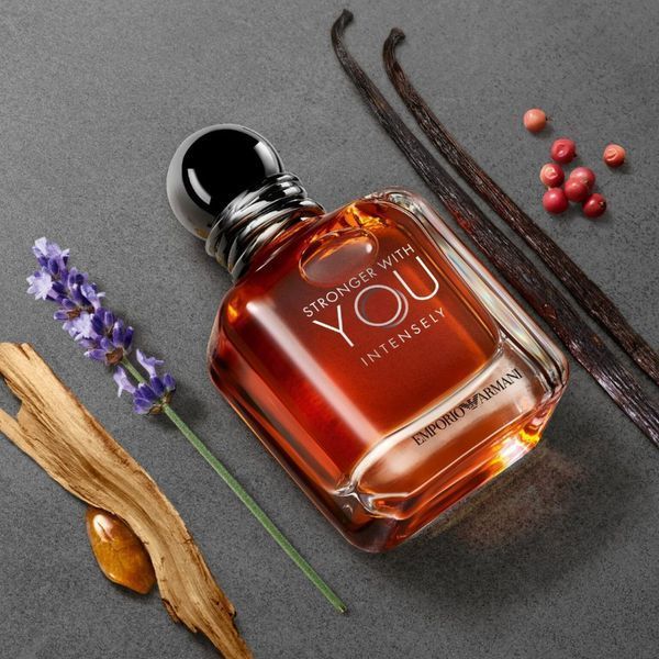 Emporio Armani Stronger With You Intensely 100мл Armani Stronger With You Intensely фото